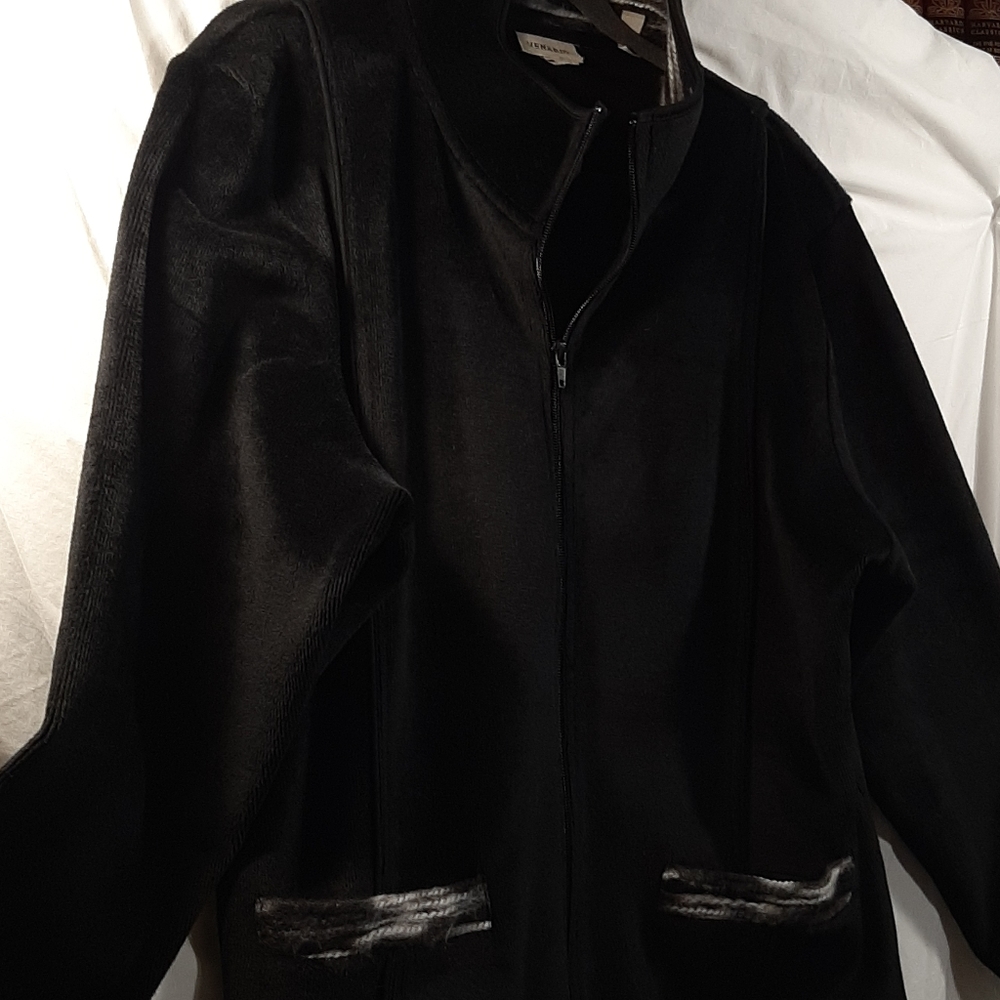 Jacket - Picture 2 of 6